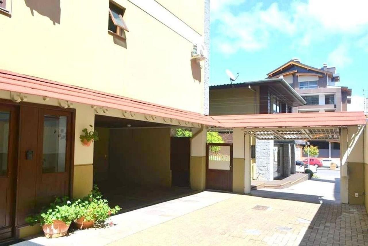 Апартаменти Locar-In Gramado Monte Cervino Centro Екстер'єр фото
